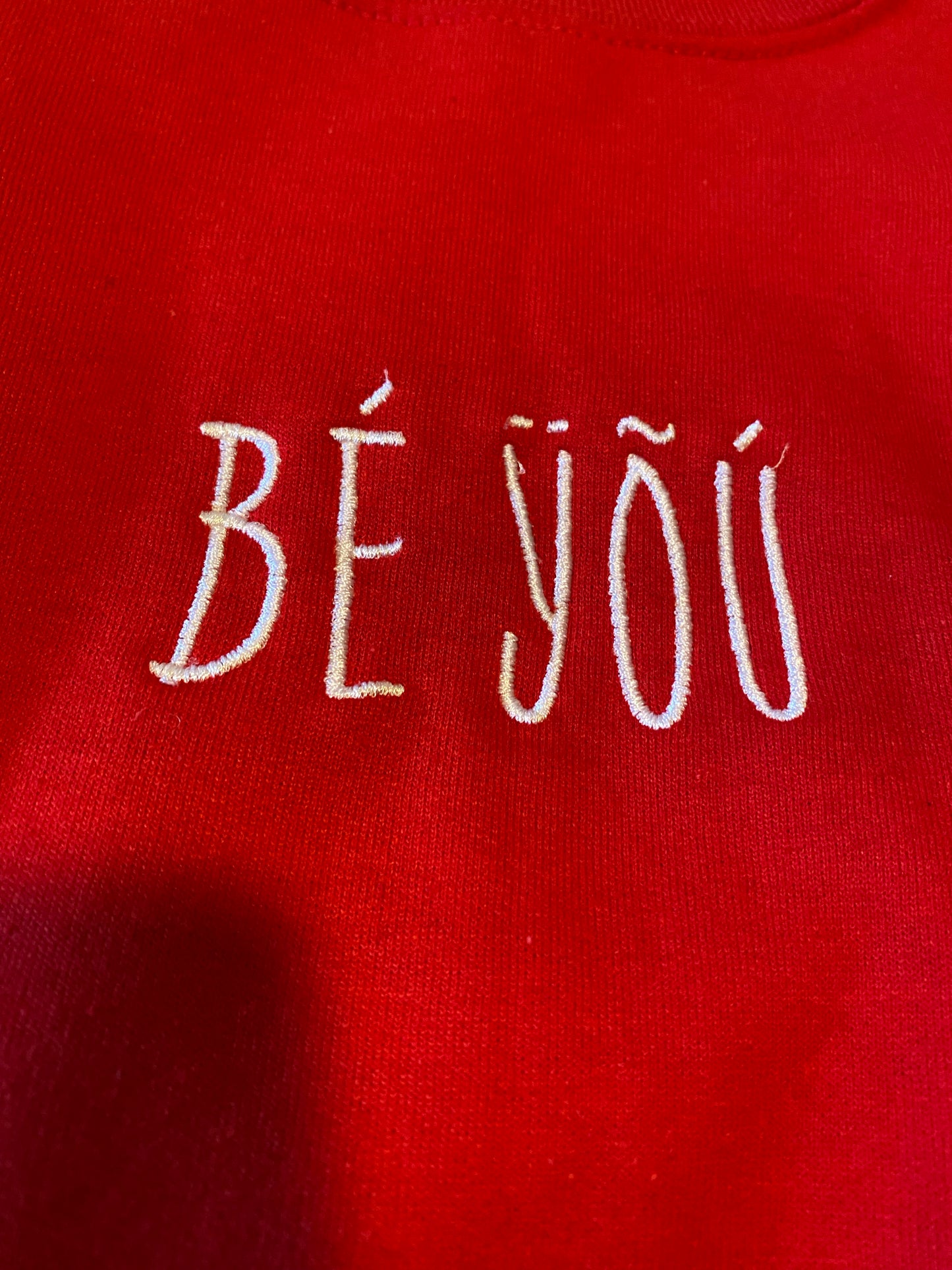 BÉ ŸÕÚ Embroidered Red Crewneck